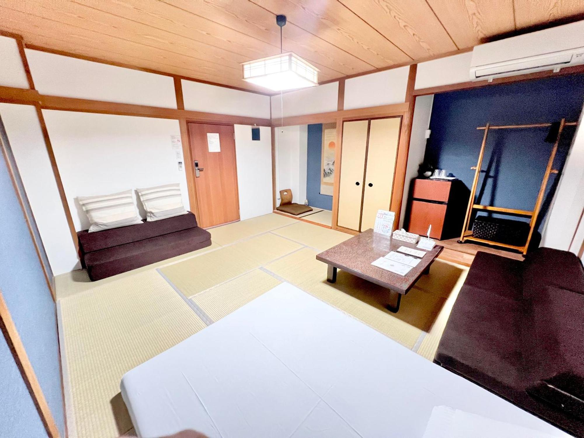 関空直行,駅3分一軒家guesthouse017大阪,3線利用,難波,心斎橋,道頓堀直行10分,奈良,Usj直行30分 Cameră foto